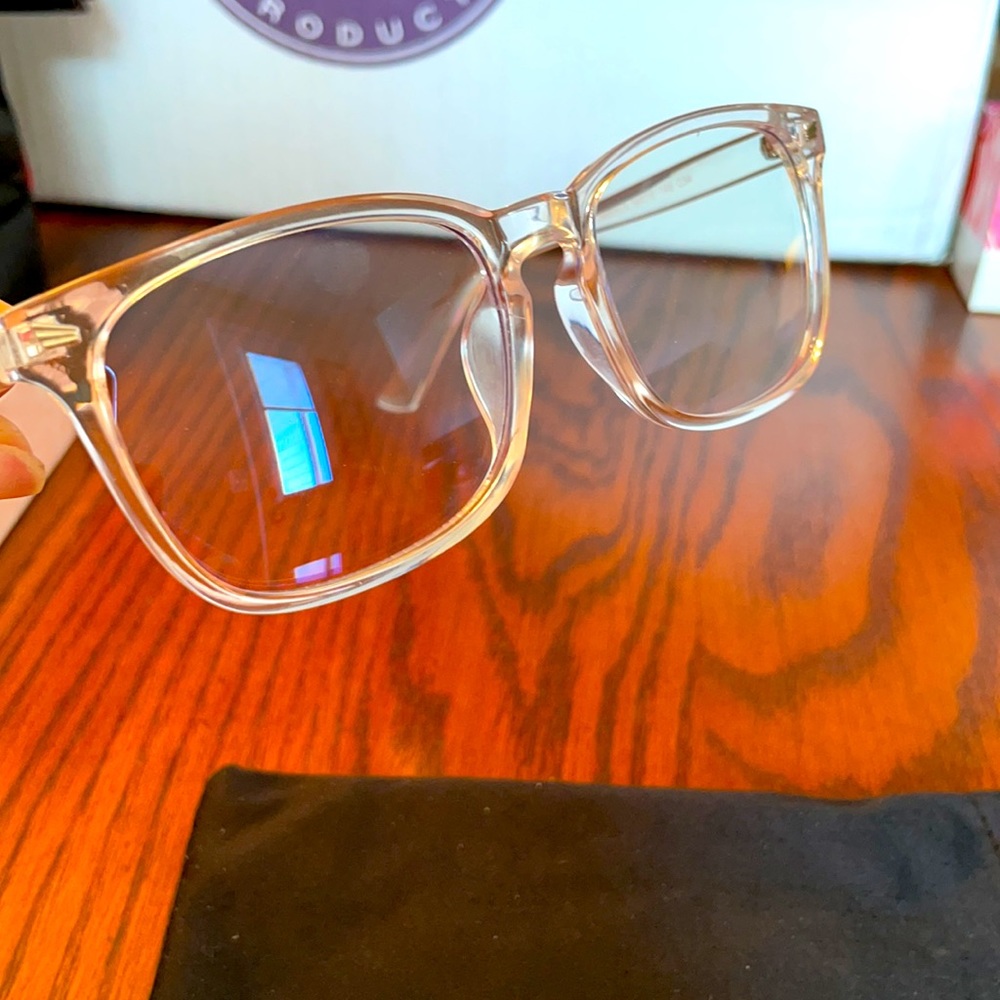 Clear sunglass frames - Picture 2 of 3